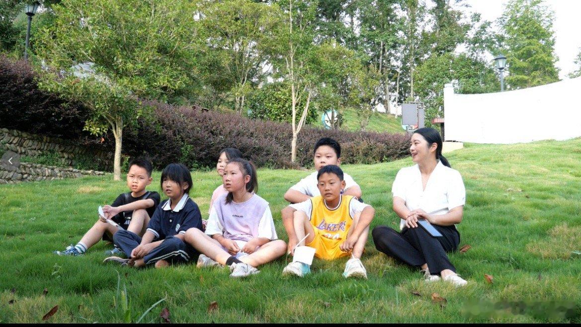 从被留守到守留守台州教师的五年逆行路名师王影扎根天台山区五年，创新办学模式，让薄