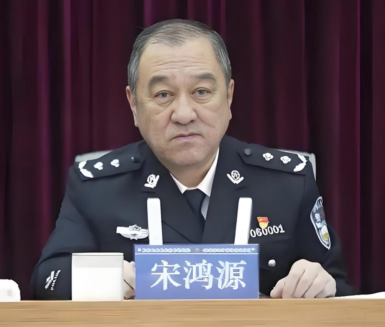 反腐的风吹到了大庆！

大庆刚拿下的这条“大鱼”不简单，干了半辈子公安，副市长的