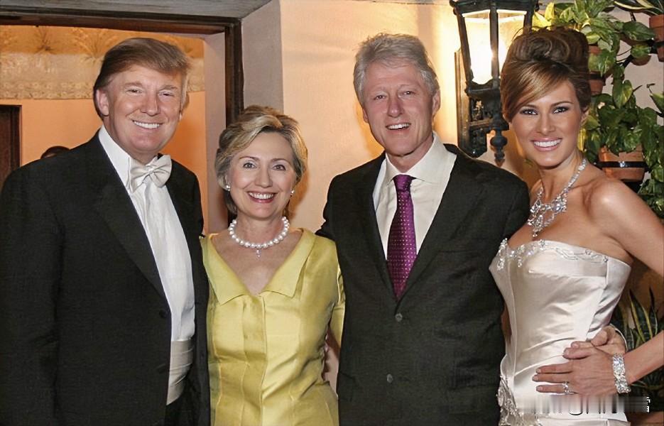 爱泼斯坦文件公布，特朗普老婆梅拉尼娅是爱泼斯坦介绍的，梅拉尼娅来自东欧，大家都在
