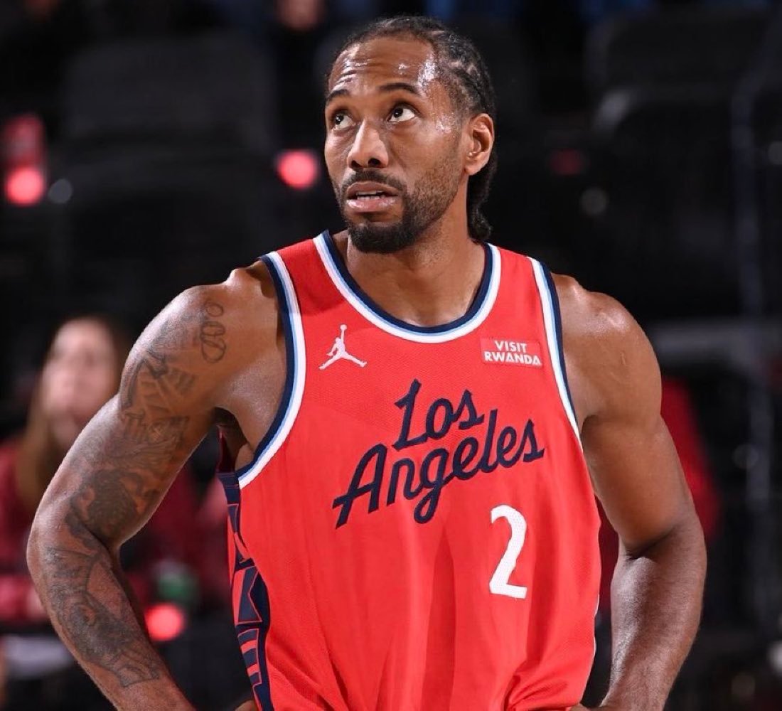 伦纳德谈NBA的65场出勤规则时表示：“我不认为这个规则会让真正受伤的人硬着头皮