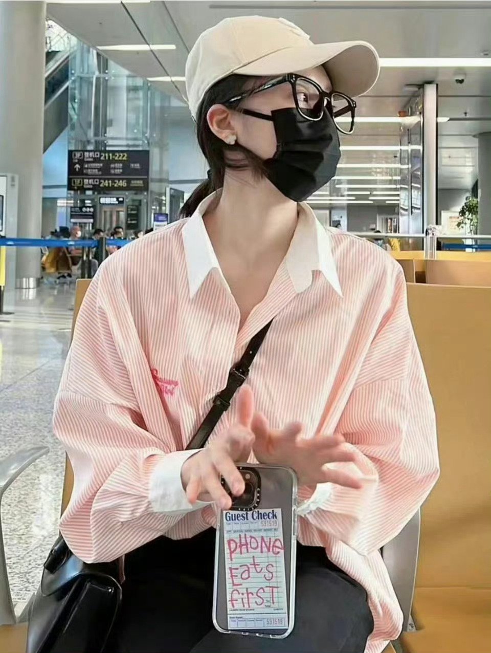 张月完全女团来的谁还没被张月的女团实力惊艳到！北舞科班出身，2017年优我女团初