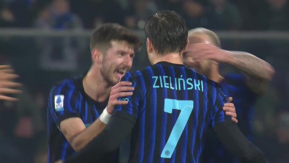 上半场比赛结束 国米2:0领先克雷莫纳多特蒙德0比2国际米兰利物浦4比1纽卡斯尔