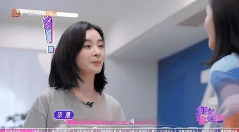 李晟[超话]谢娜采访李晟谢娜新节目《娜就聊姐姐》首期上线✨！首期嘉宾请到李晟，两