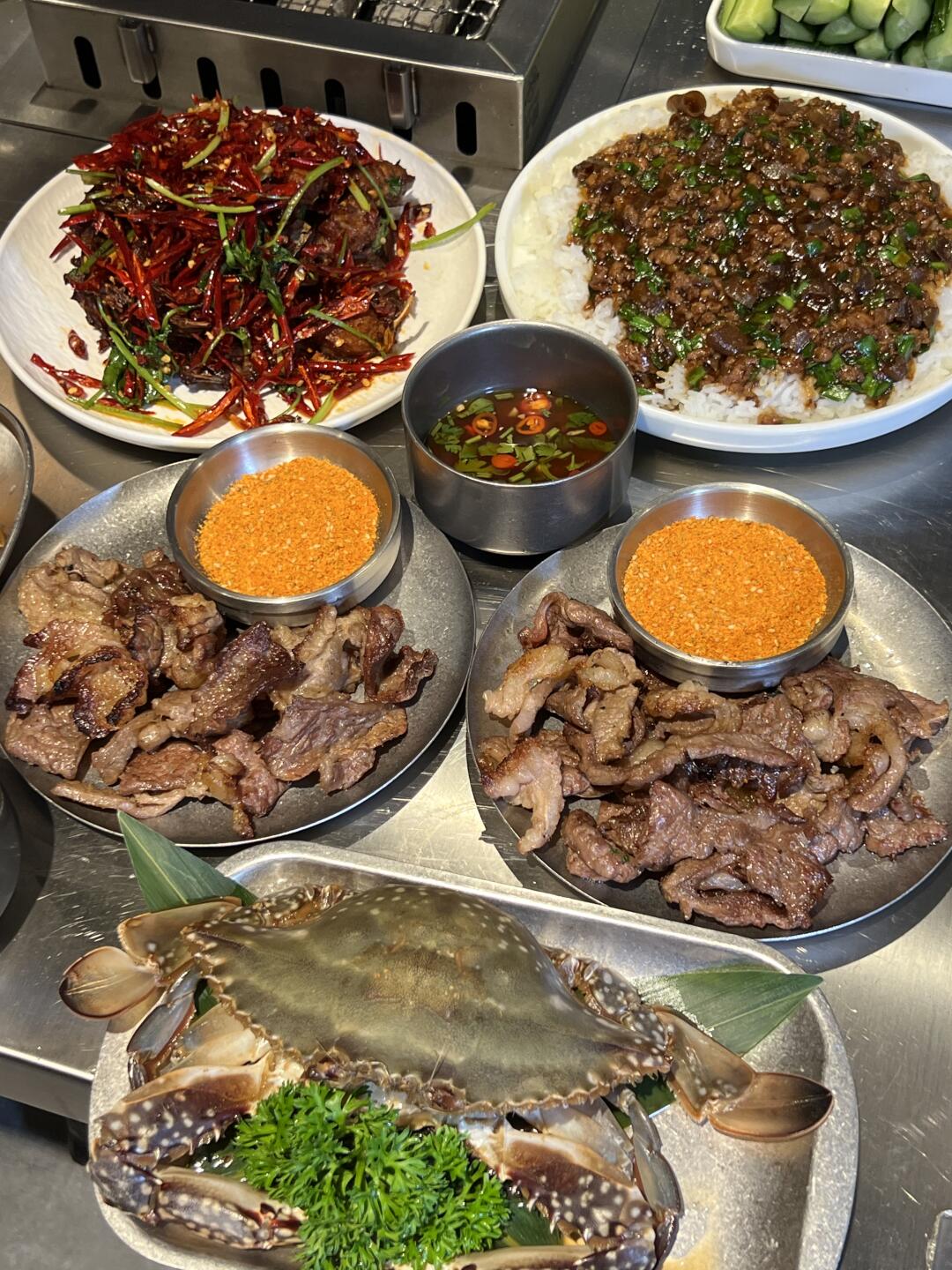 大连南山!吃烤肉、海鲜，就来安阳街这里