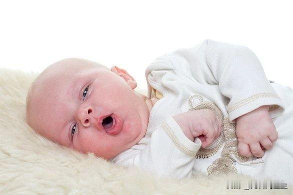 当然不是！  

“孩子一咳就喘，是喘息性肺炎？是哮喘？”，不懂。
“咳喘、咳喘