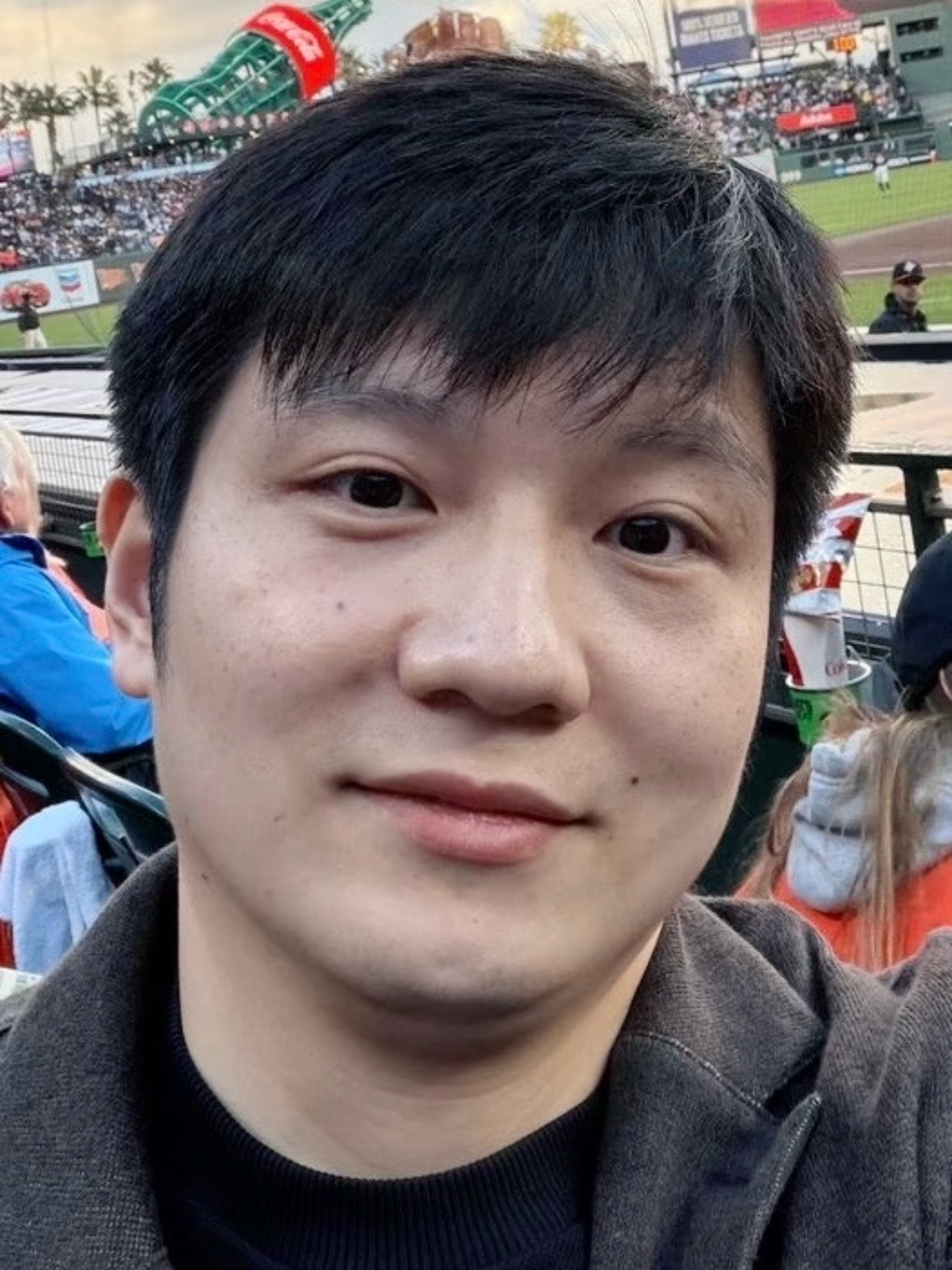 樊振东说仍在路上樊振东又发自拍啦🤳那个爱分享的熊猫真的回来啦[大笑R]热点解读