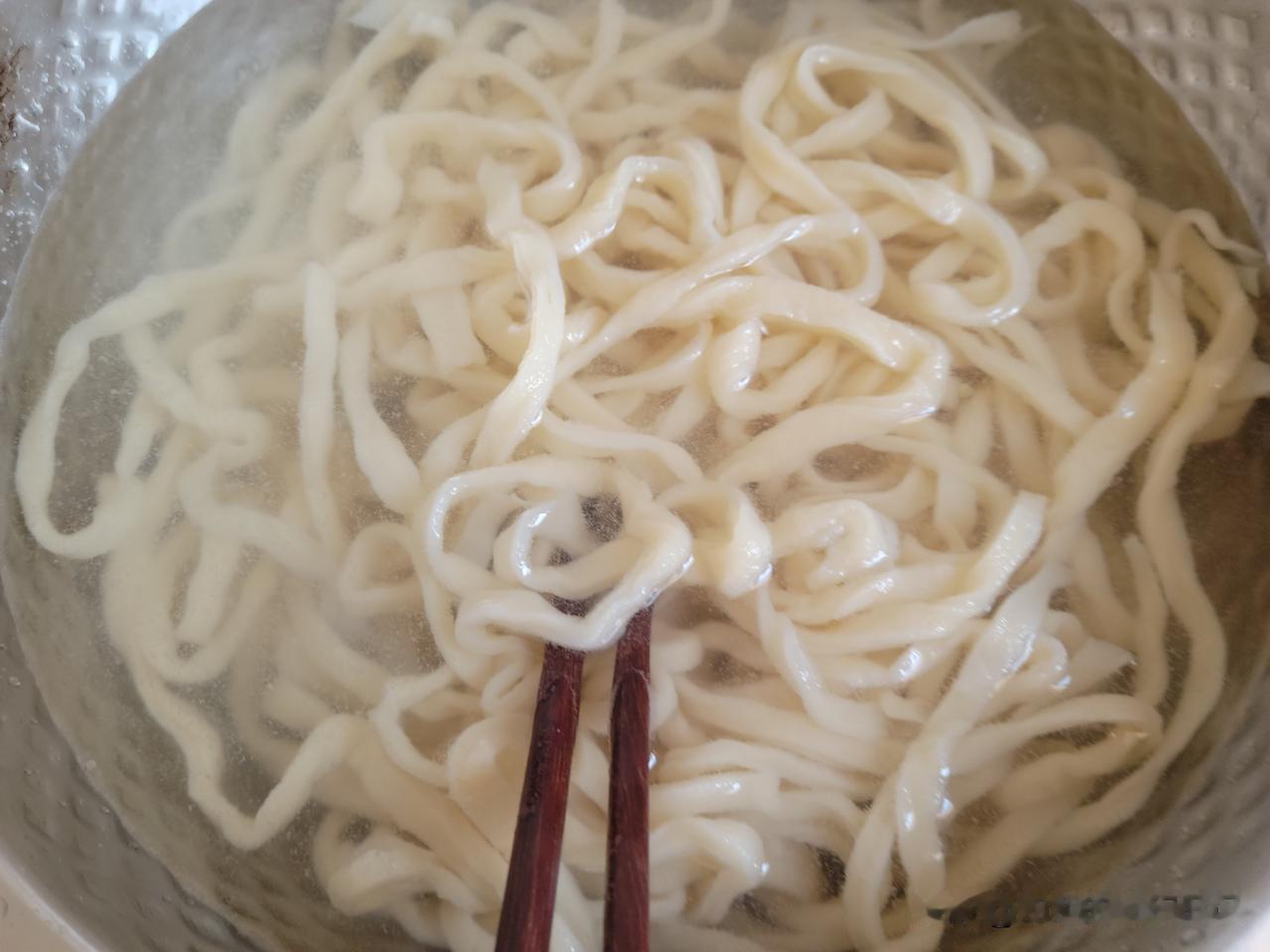 最近一周，因为家人住院，每天往返医院，特别疲累，没有很好控制体重，但今早上称，很