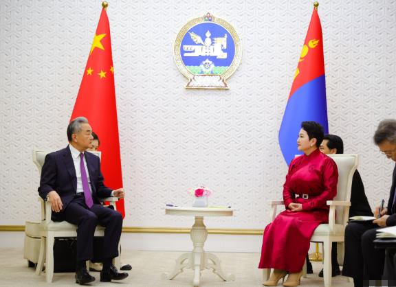 蒙古答应中国了！
毫无疑问，这次受邀出访蒙古国大获成功，因为蒙古国总统呼日勒苏赫