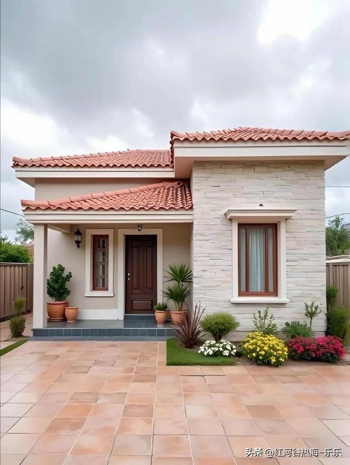 深圳楼市，这两天朋友圈刷屏的一套笋盘，润府一期89平3房，报价850万。而上个月