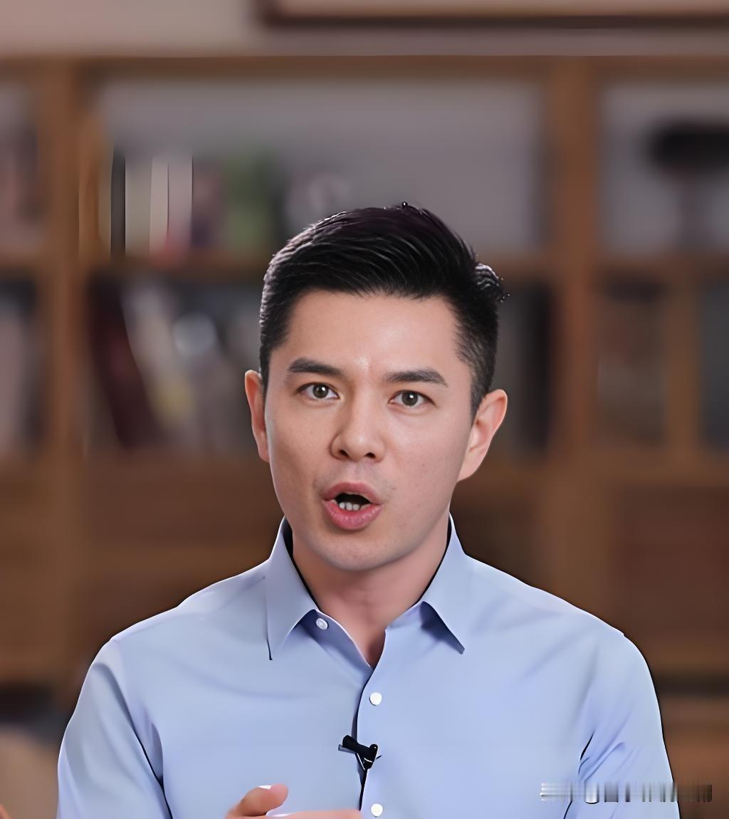 敬一丹离世消息传出后，李小萌、赵普、陈铎三位不同代际的前央视主持人，分别以文字和