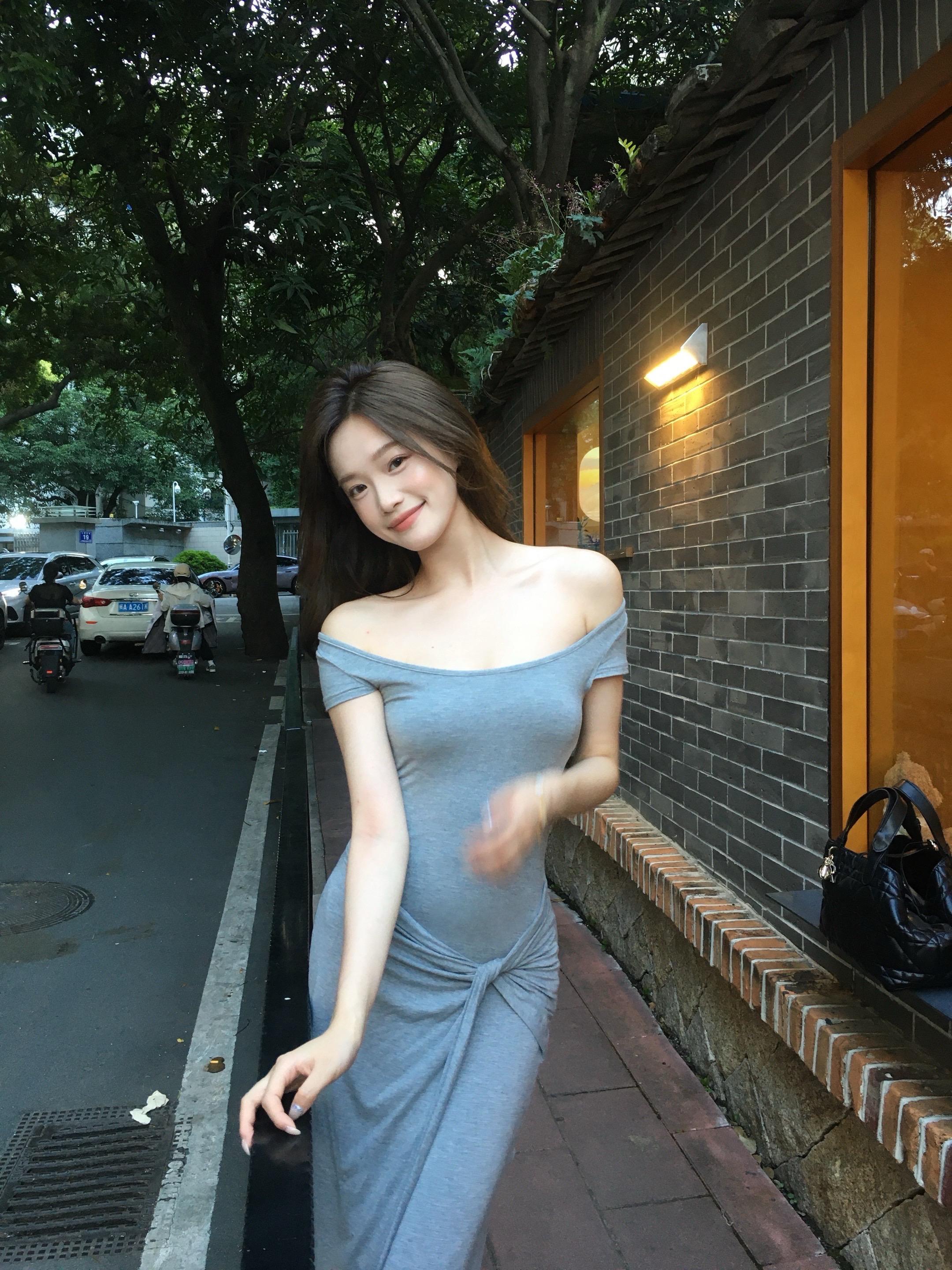 最后 她想大声的讲述这一年的旅程