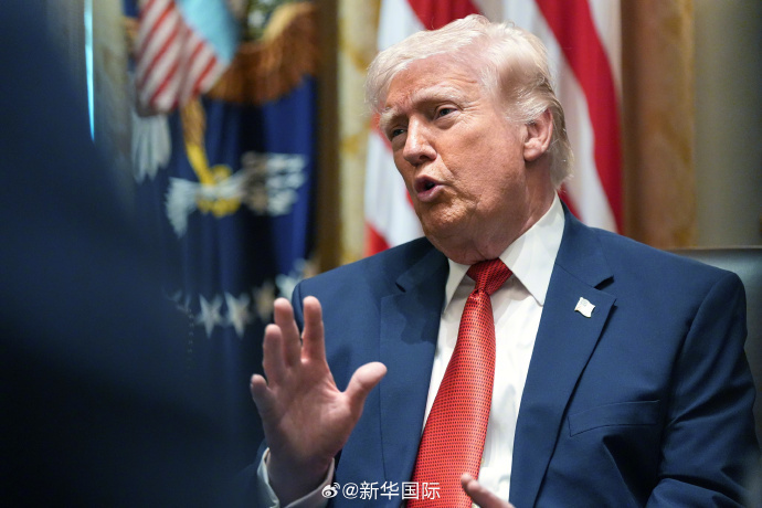 #特朗普推迟10天空袭伊朗能源设施#【特朗普将空袭伊朗能源设施时间再推迟10天】