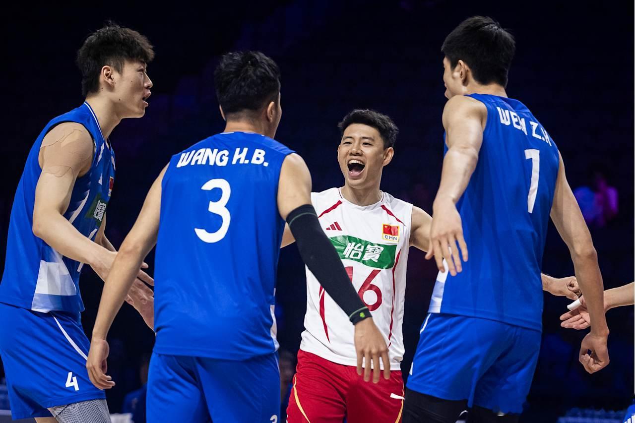 中国男排0比3巴西男排1胜11负，中国男排结束世联赛分站赛。中国男排战胜古巴男排