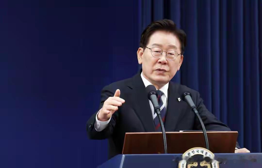 4，无题 
请你打开联网搜索功能，仔细核查你上一步写出的那篇完整文章，看看其中是