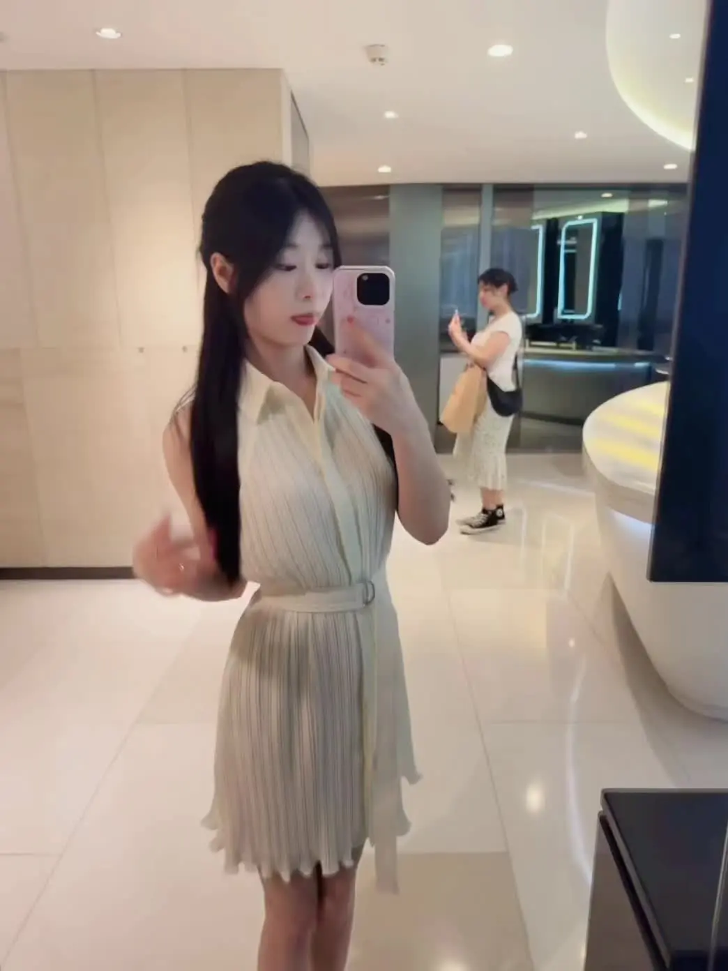 甜妹 女大学生