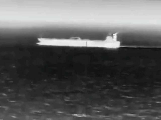 乌克兰国家安全局（SBU）声称首次在地中海中立水域击中一艘俄罗斯影子舰队“QEN