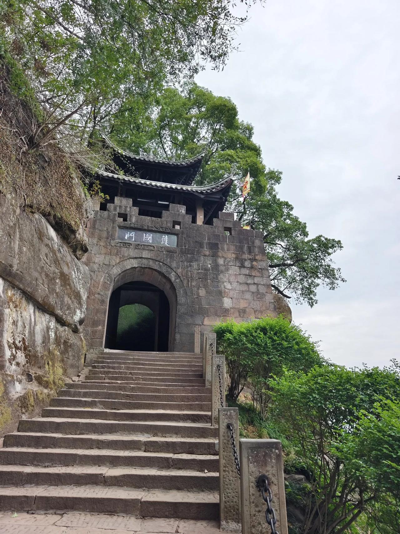 探访重庆的文化古迹！还有很多故事可以听！

重庆有一处很小众确很大牌的景点!合川