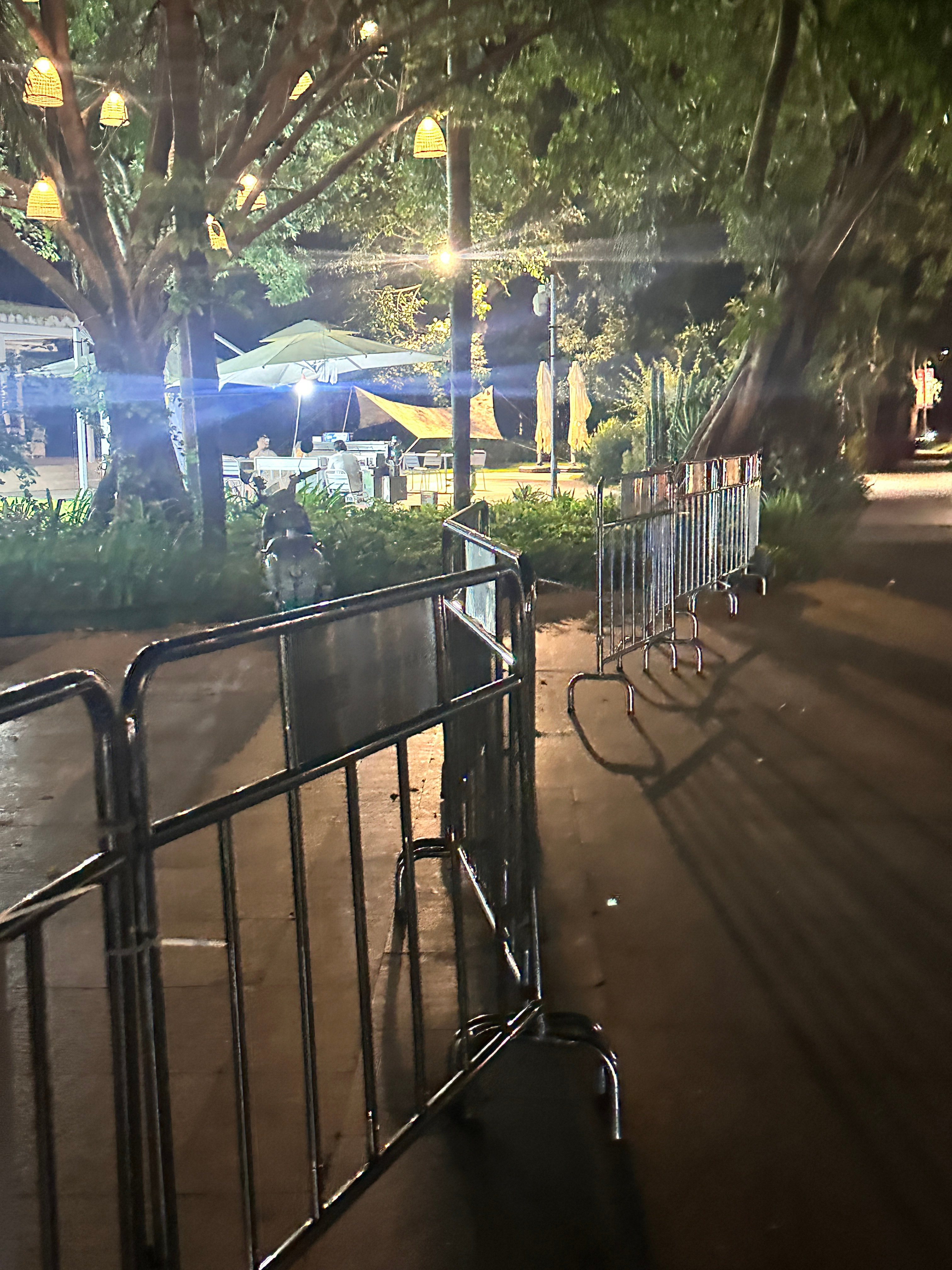 我摊牌了来踩点的其实我是 