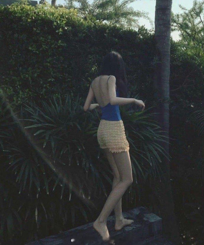 鞠婧祎出片大法白➕瘦➕高露肤度➕高饱和度 颜色对比度【260207】 ig up