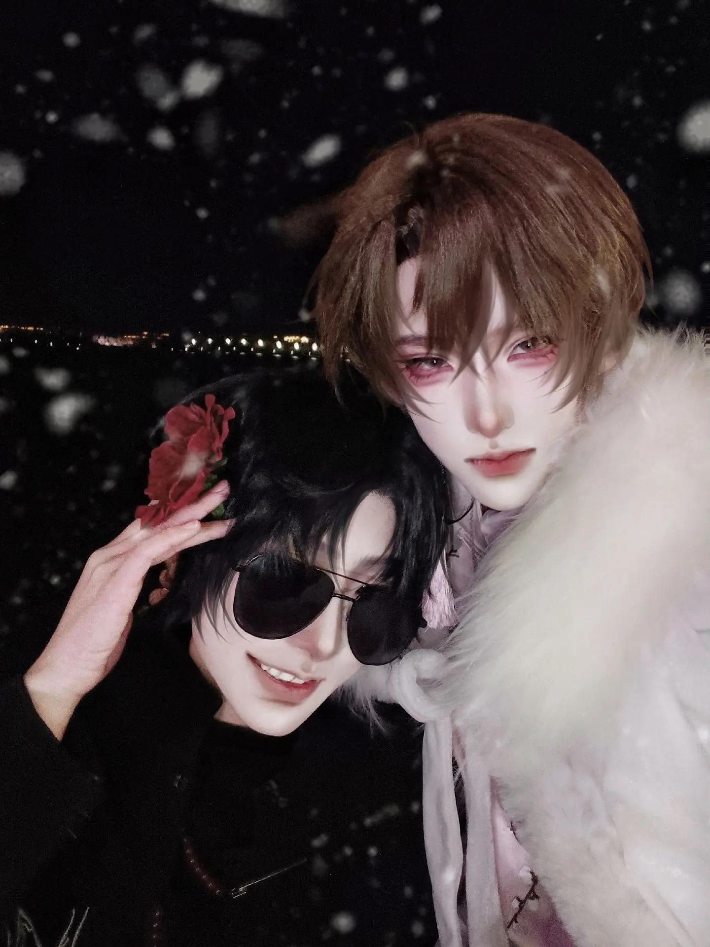 黑花cos.“我想带回你，从永恒的时间中，从无尽的黑暗里。”
