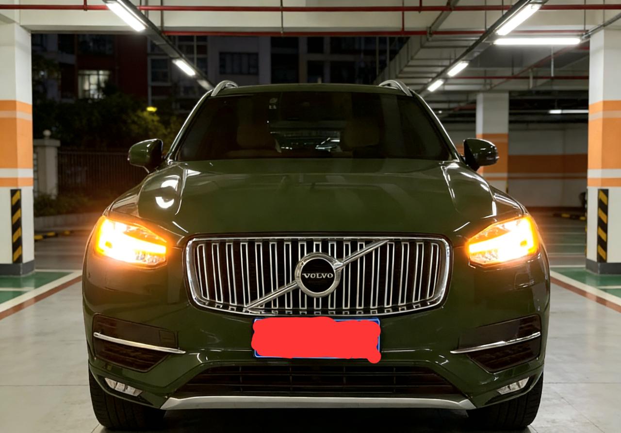 贴膜必须是第1首选，在所有的家装里，贴膜必须是首选，因为现在很多的车的漆面基本上