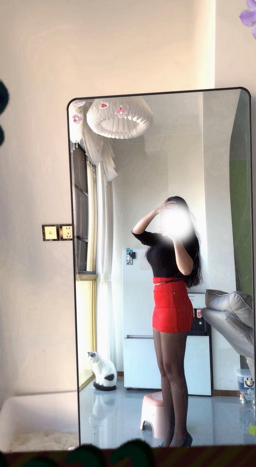 她对你好就行……御姐