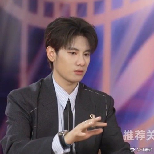 胡先煦说我不是什么星 在2025上合组织国家电影节开幕式上，接受记者采访时表示: