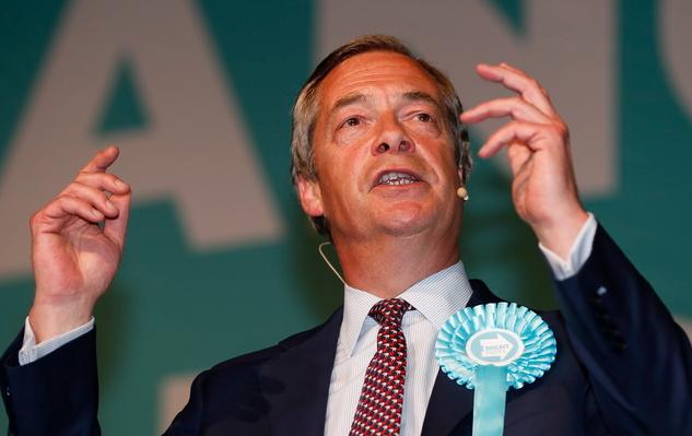 万万没想到，英国亲民“草根政客”，原来是政坛隐藏老狐狸，在英国有一个人气超高的神