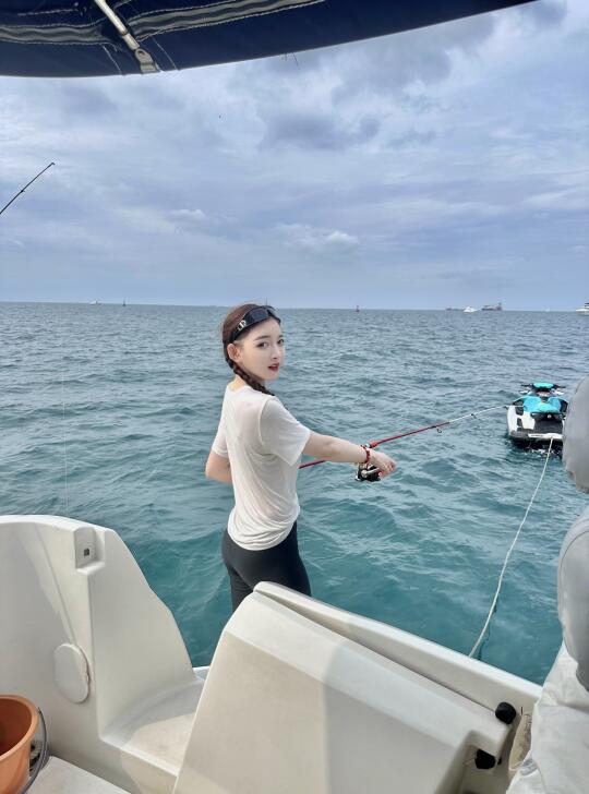 出海钓鱼