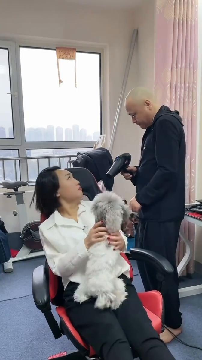 哈哈哈。