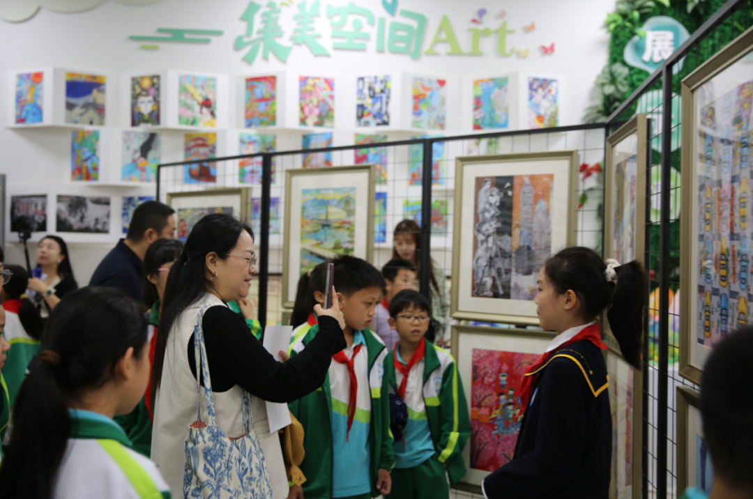 手绘家乡色彩 成都龙泉驿面向中小学生征集画报作品