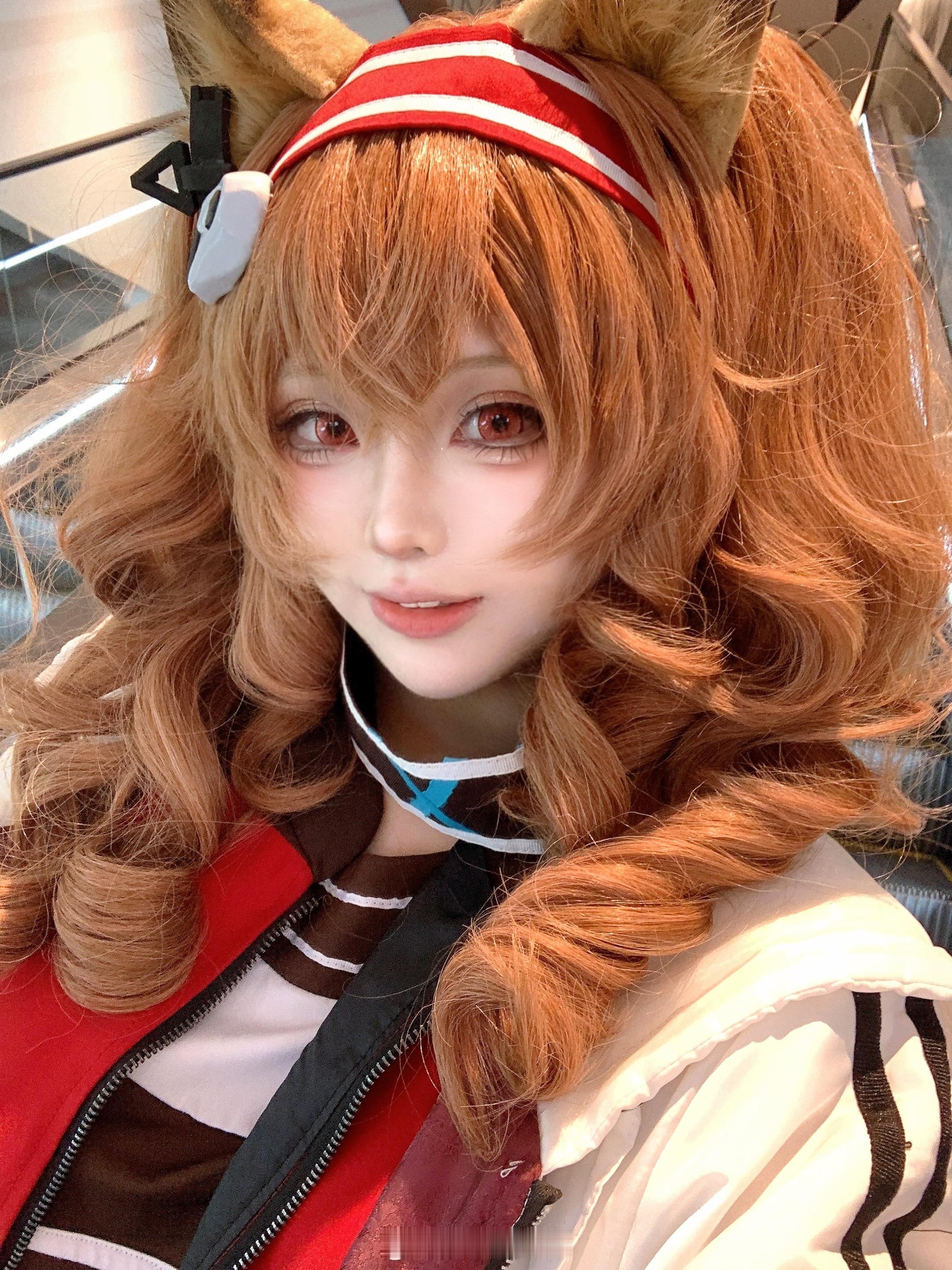 安洁酱 安洁莉娜  明日方舟[超话]  