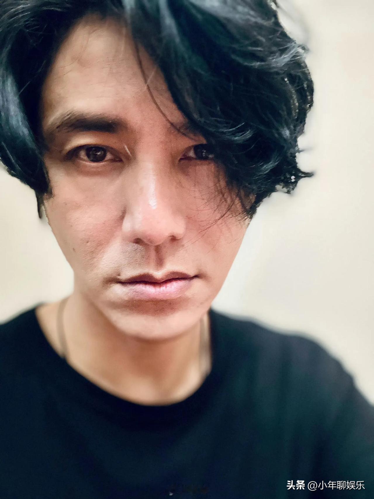 陈坤，引发了热议！

4月19日，知名演员陈坤，一大早，在个人社交平台上，晒出了