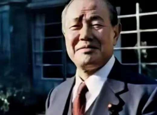 日本现在最慌的，其实不是航母下饺子，也不是火箭炮射程，而是把这些年日本偷偷埋在中