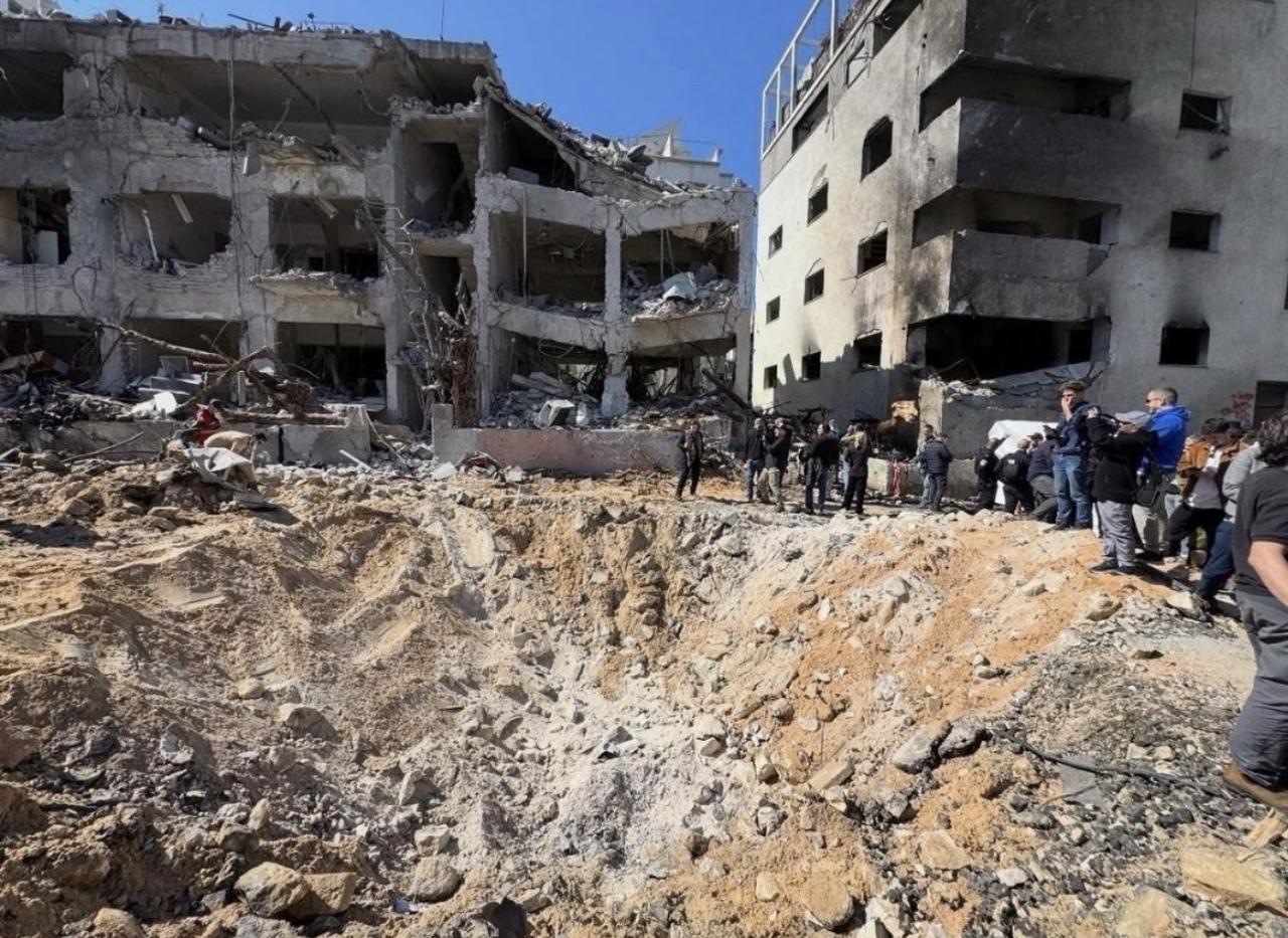 这个世界是个巨大的回旋镖！这里不是加沙，是以色列首都！看来谁都逃不过因果，也逃不