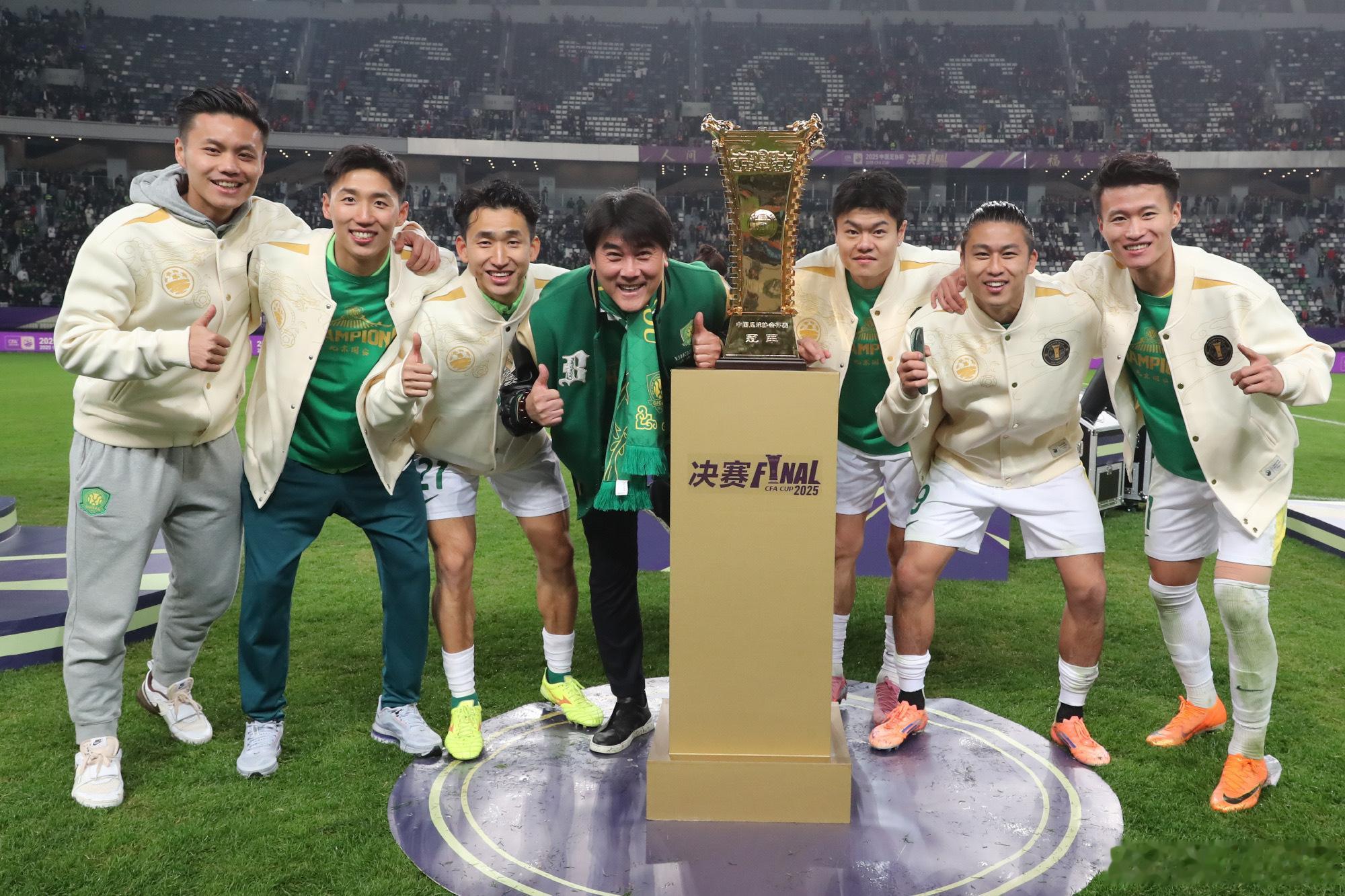 97果青😭😭😭我永远拥护你们 