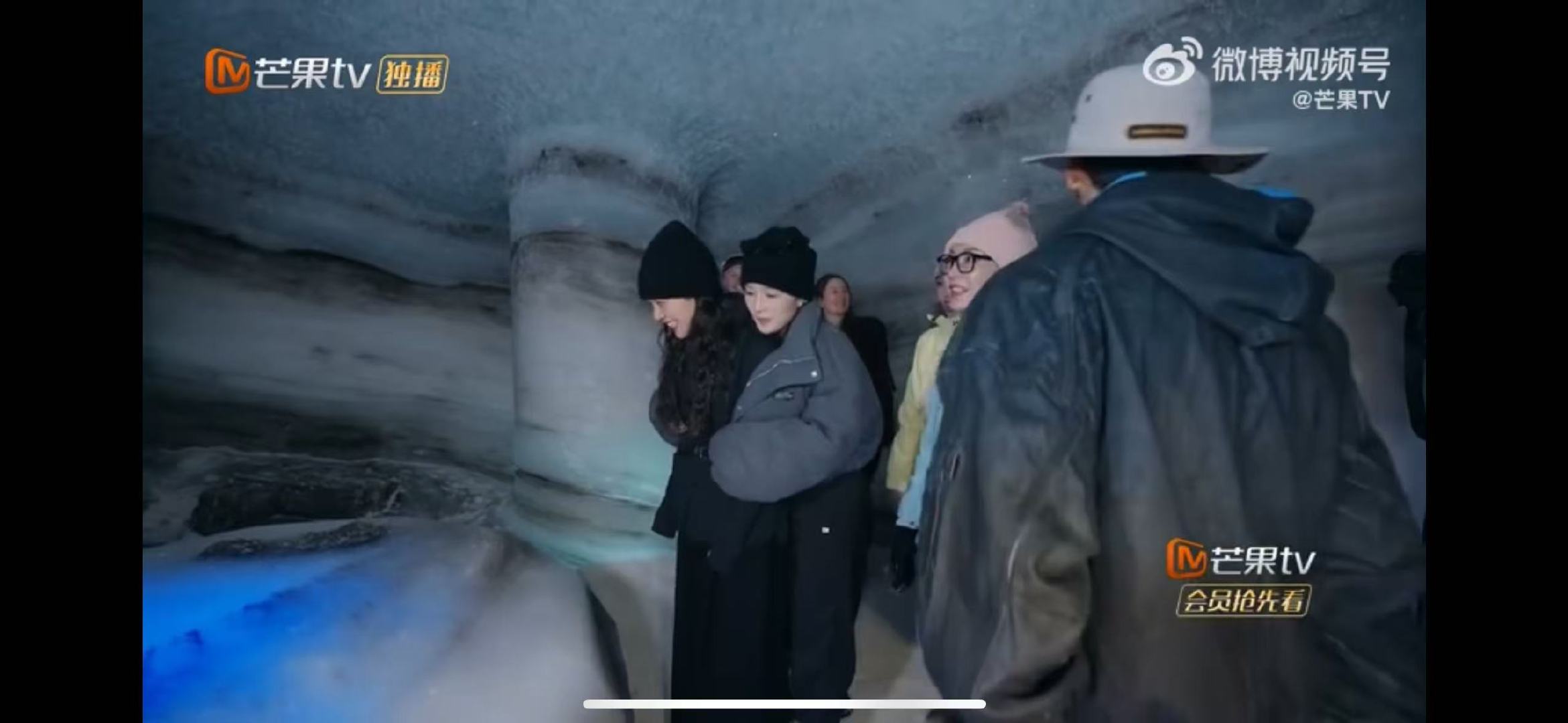 花少团合唱陈数默默和声 陈数也太会成全人了吧！明明能唱主音却选择在后面默默和声，