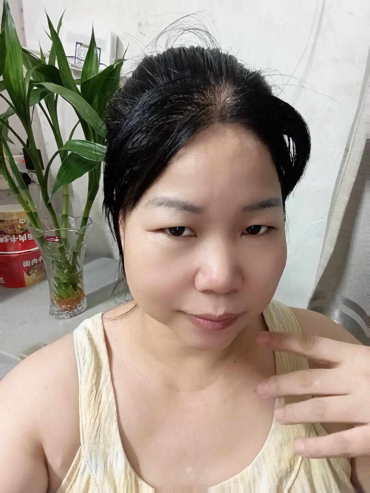 大家好，我是七姐。时间过得真快，转眼又到了9月3号。现在的天气慢慢也变凉。早上起