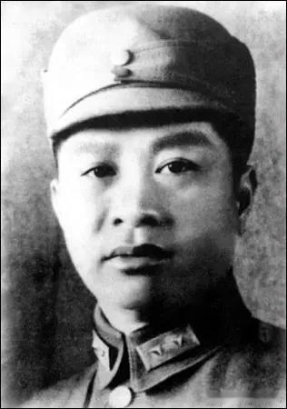 叶挺独立团有哪些开国将帅?大家都来数一数。
叶挺是团长，周士第是参谋长，开国上将