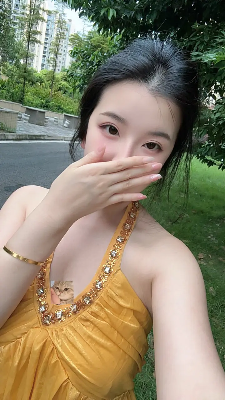 今天看到了一段话：“爱意出现，大部分是因为女生漂亮，爱意延续大部分是因...