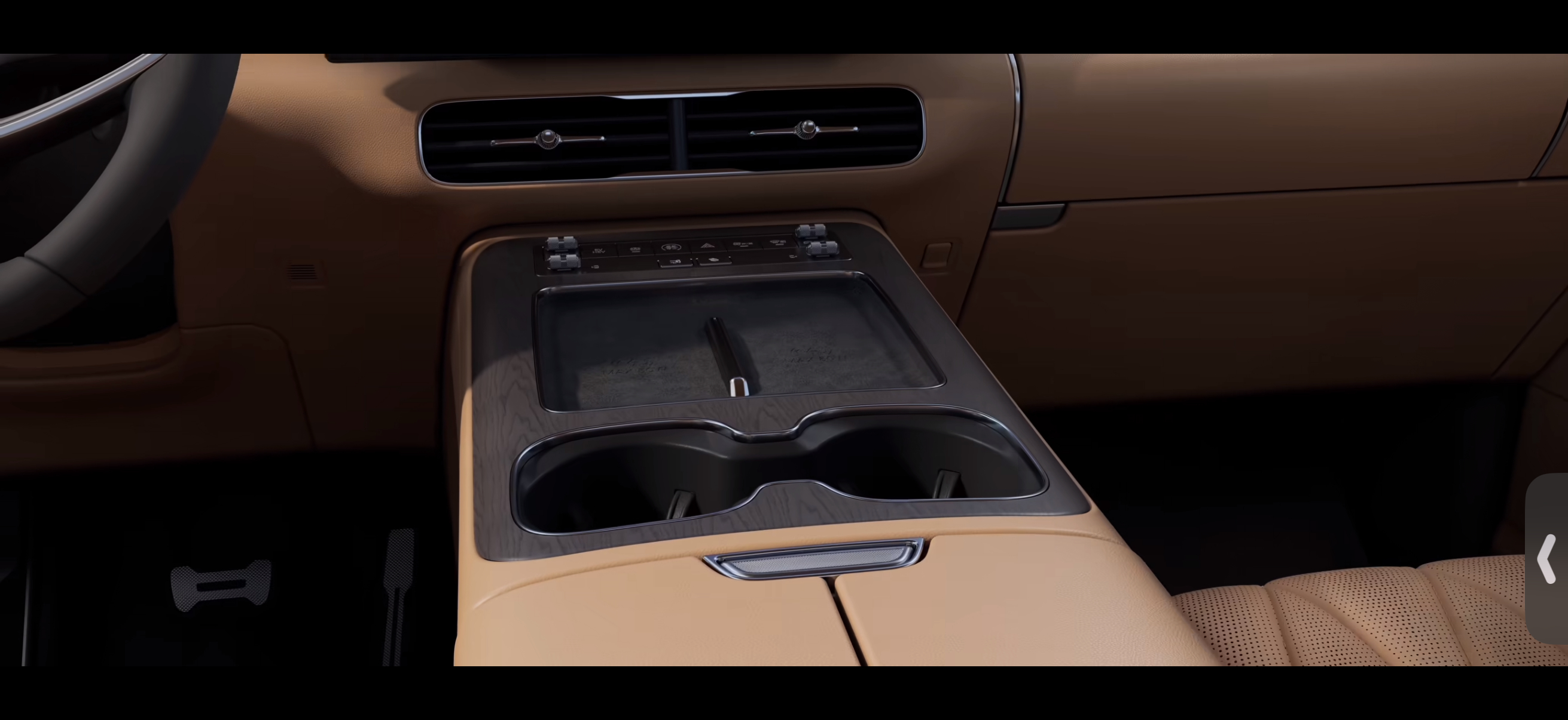 第二代腾势D9搭载闪充今晚上市我对"好车"的标准特别实在：充电别耽误接娃、停车别