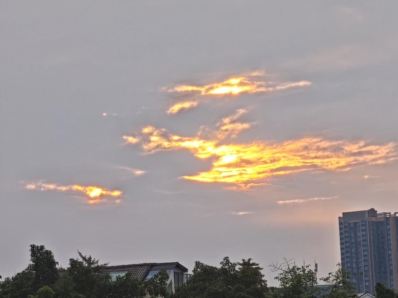 夕阳西下，断肠人在天涯