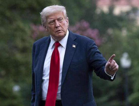 特朗普还是大意了！刚腾出手要干伊朗，回头发现委内瑞拉失控了......

委内瑞