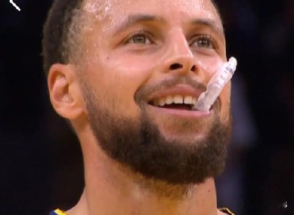 必须包夹！狄龙谈库里：

“我们最后必须包夹这个家伙。”

“不然容易出事。”