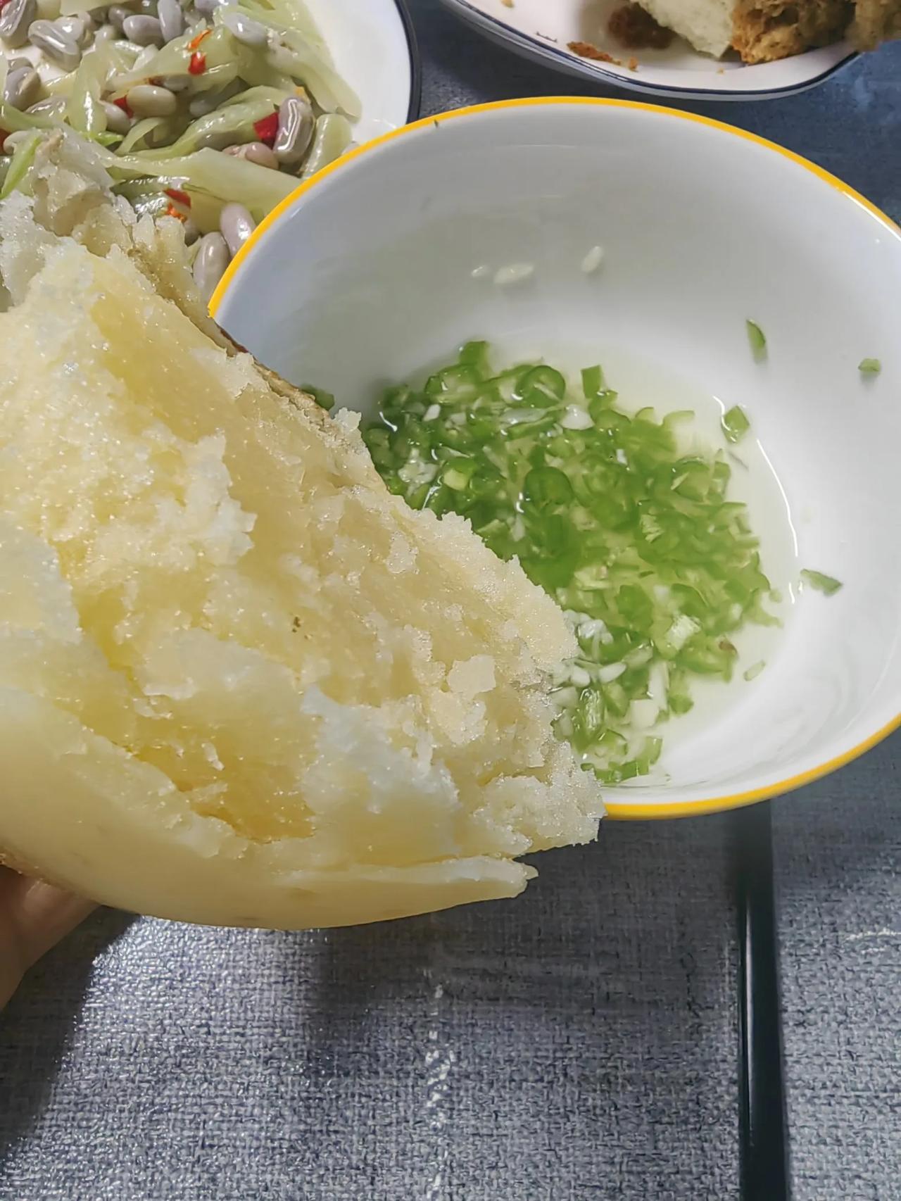 家人网购了甘肃定西的黄洋芋到了，真的太值了！
甘肃定西土壤条件好，产的农家洋芋，