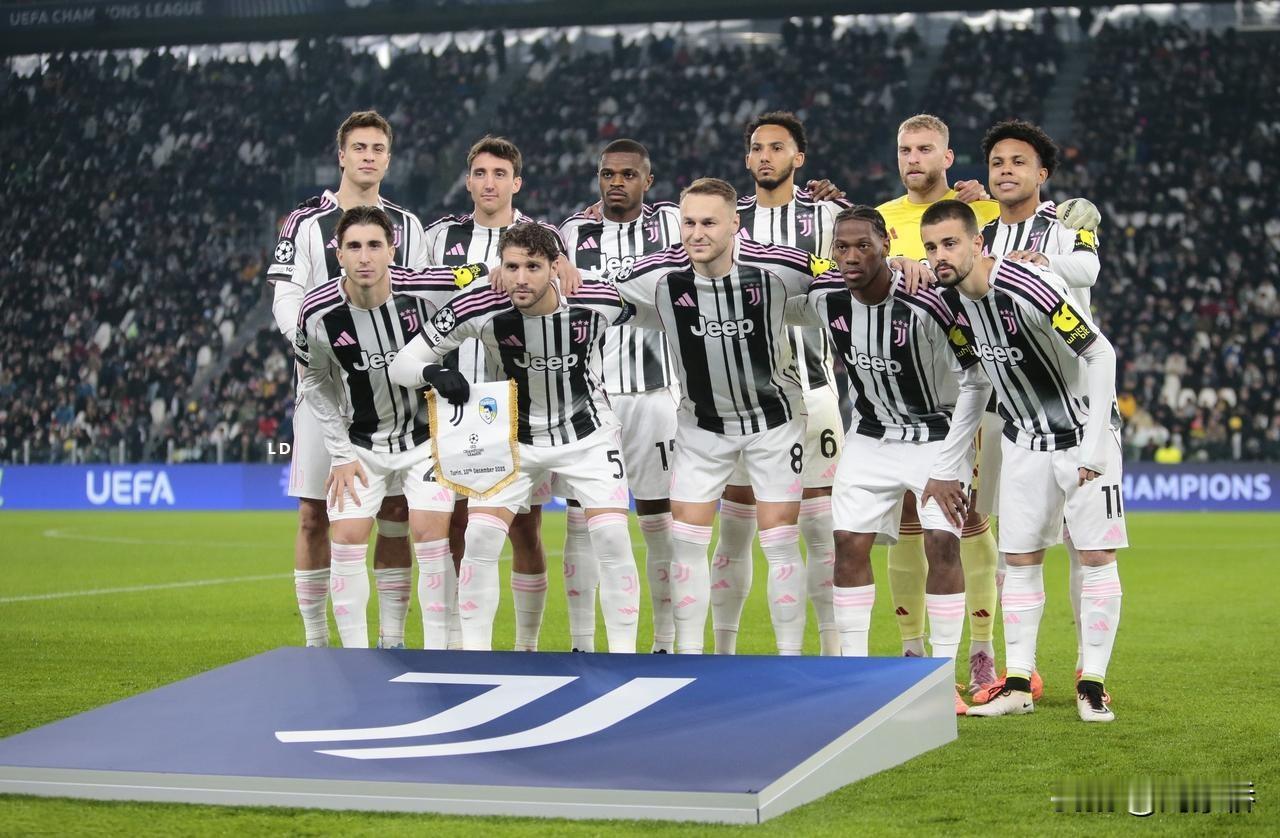 尤文不容易！

今晨，尤文坐镇主场依靠麦肯尼和戴维的进球2-0击败帕福斯，虽然赢