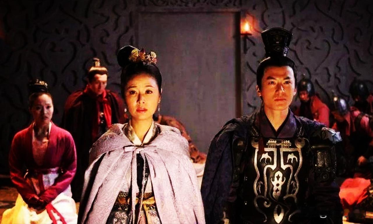 柴氏与家人返乡的路上看中郭雀儿，料定他今后必成大事，不顾父母反对，坚决要嫁给郭威