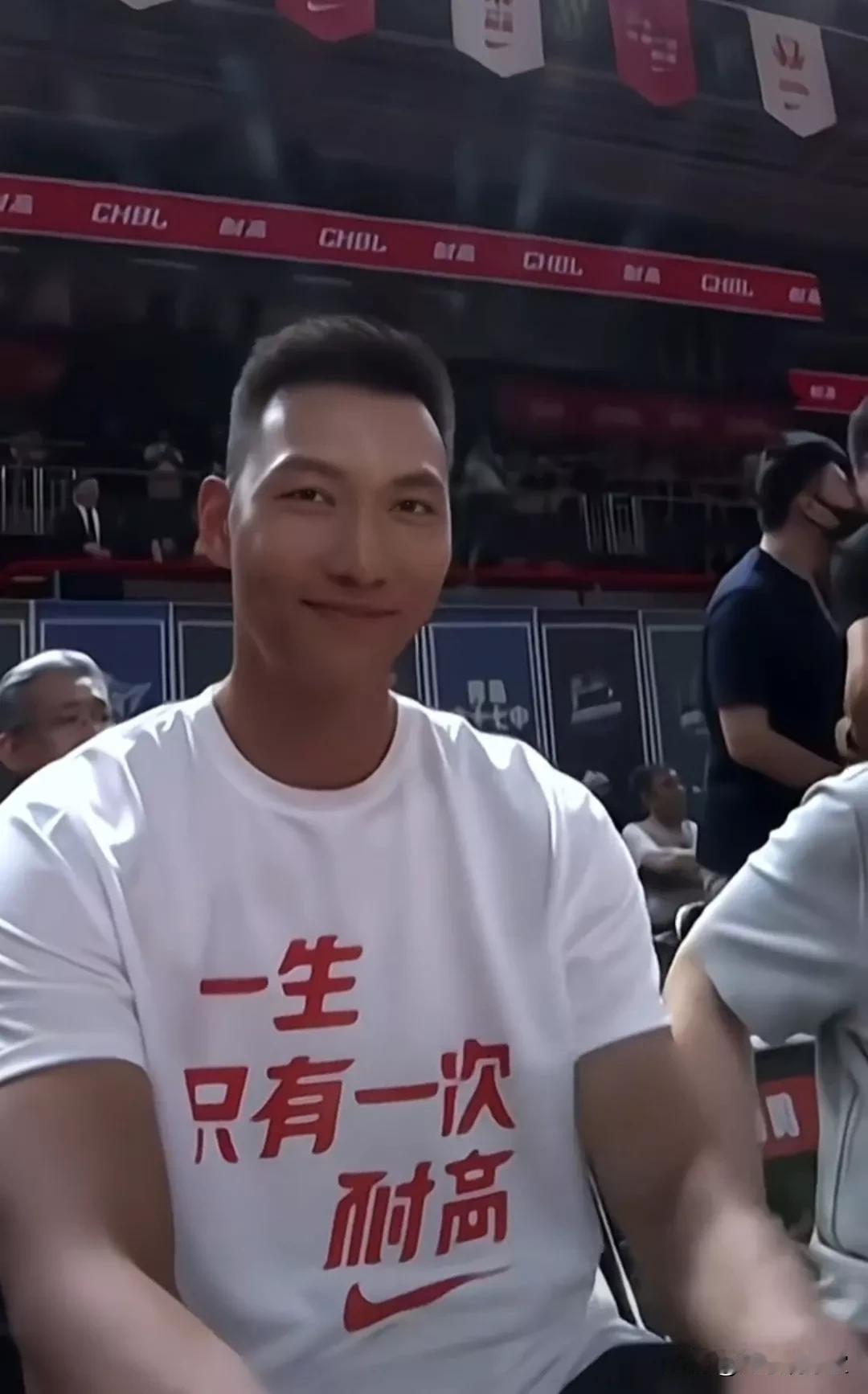吃不到葡萄说葡萄酸？广东球迷吐槽CBA总决赛的热度不如全国耐克高中生总决赛引热议