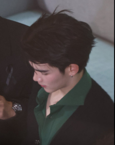这个角度也好美ㅠㅠㅠㅠㅠㅠ 