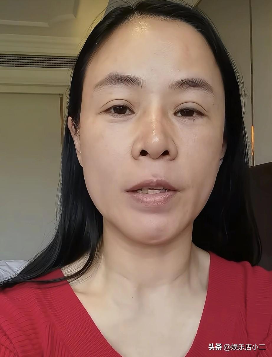 李林和李鑫养家终于撕破脸，公然喊话不要让弟弟再当傀儡了。
昨天大家还纳闷，为什么